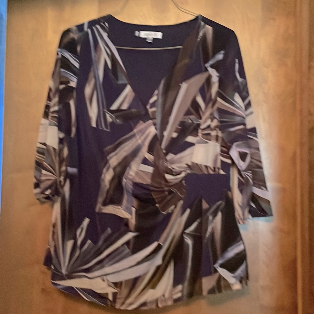 Jennifer Lopez size 1x print top